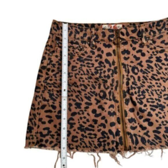 Free People | We The Free Leopard Print Denim Mini Skirt Size 26 - Picture 4 of 7